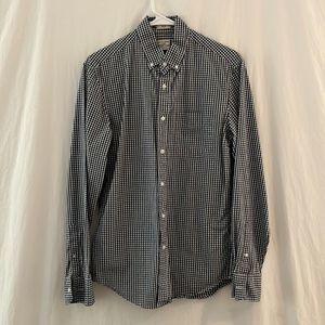 J Crew Men’s Small, Slim Fitting Button Down Shirt